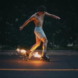 Fireworks and rollerblades / Benson Boone, comp. & chant | Boone , Benson. Compositeur. Chanteur